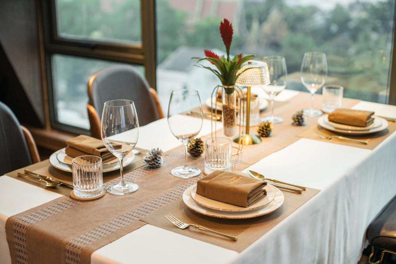 Surestay Hotel By Best Western Виентиане Екстериор снимка