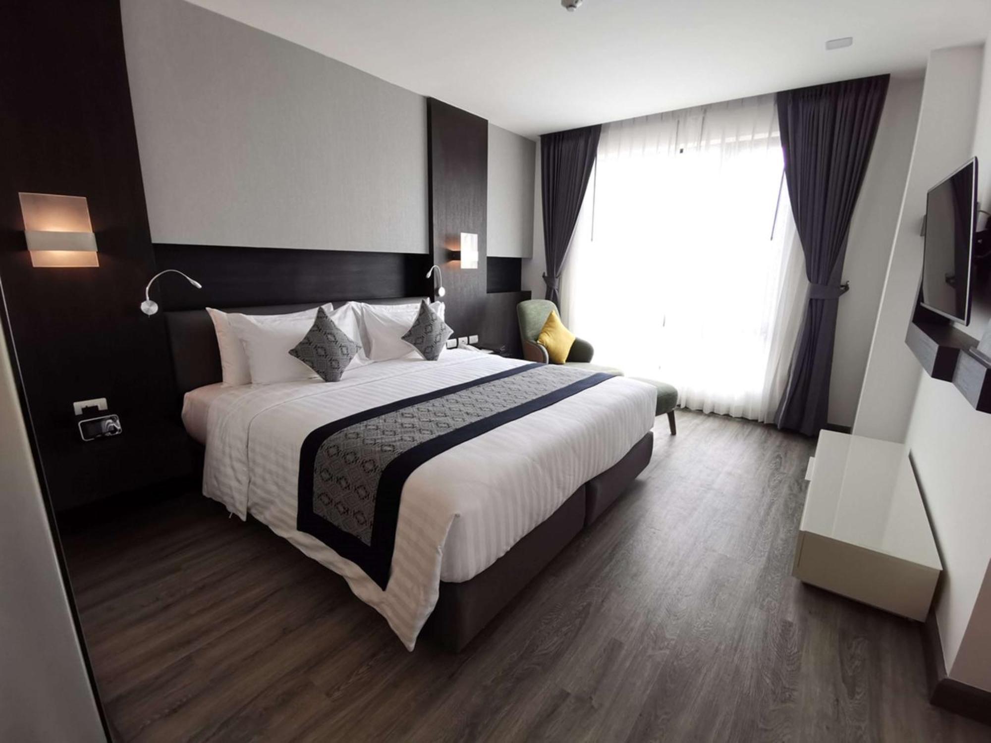 Surestay Hotel By Best Western Виентиане Екстериор снимка