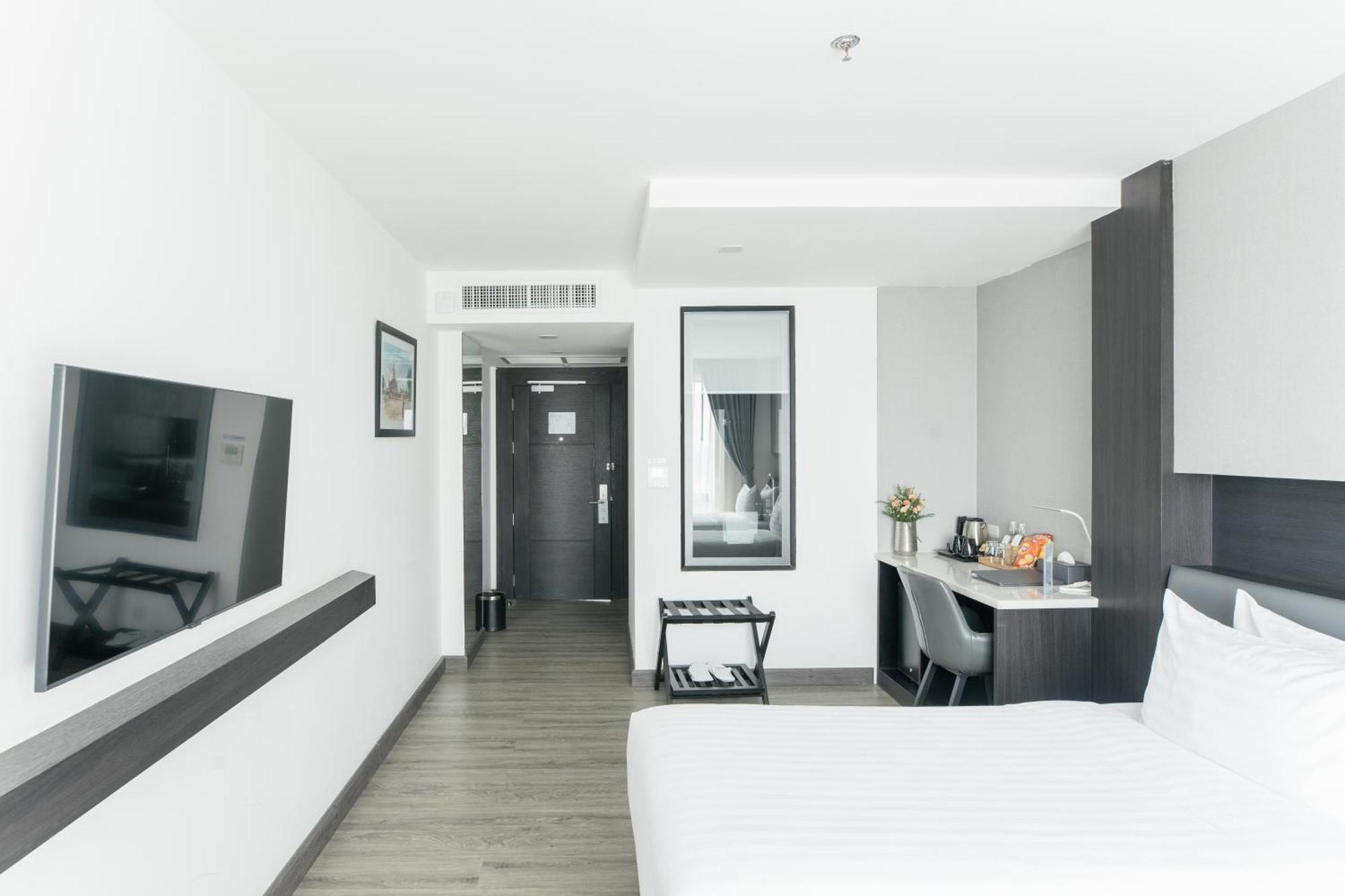 Surestay Hotel By Best Western Виентиане Екстериор снимка