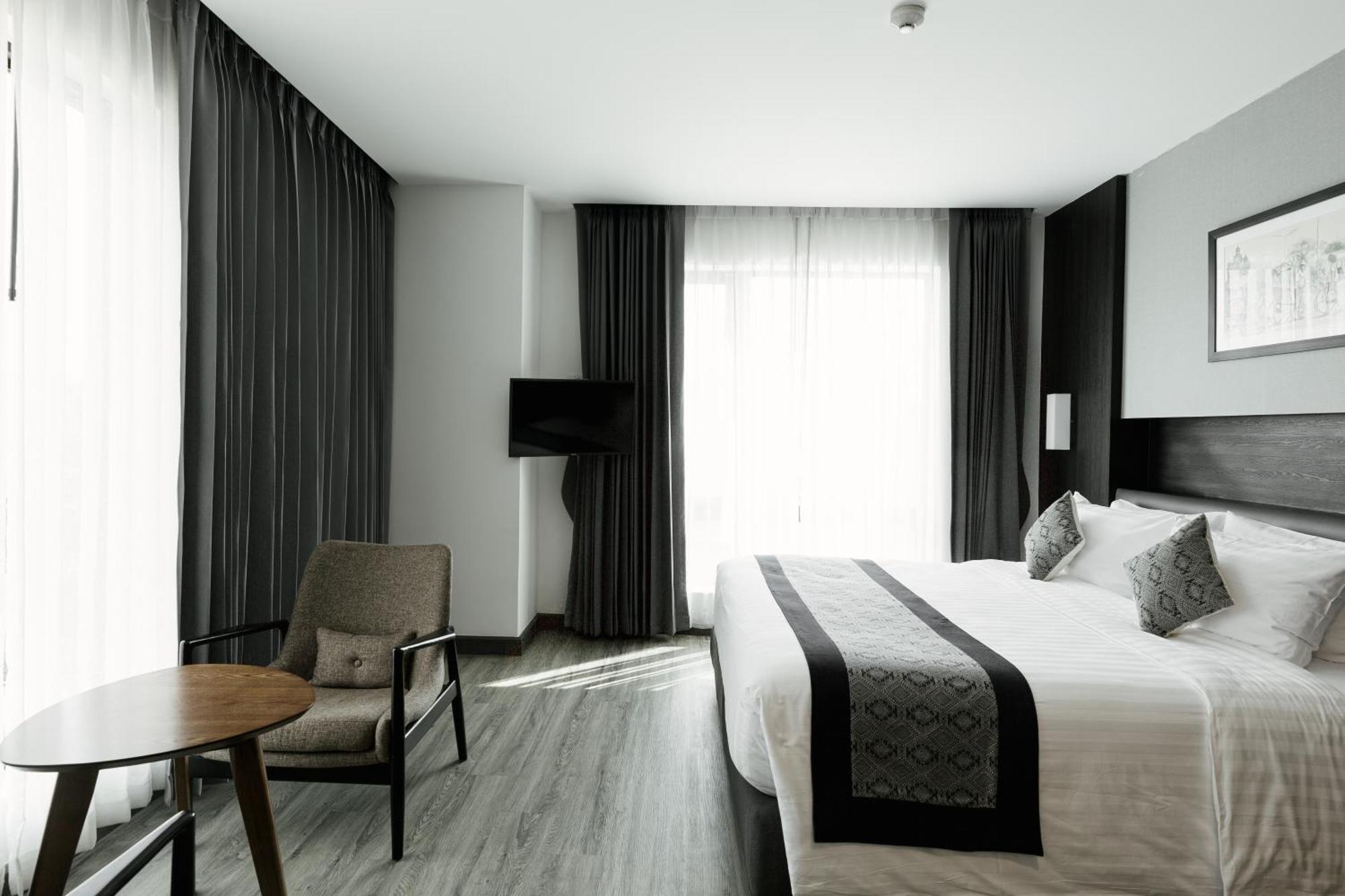 Surestay Hotel By Best Western Виентиане Екстериор снимка
