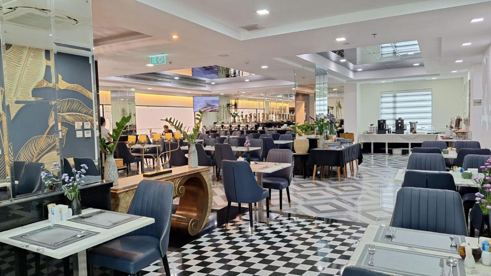 Surestay Hotel By Best Western Виентиане Екстериор снимка